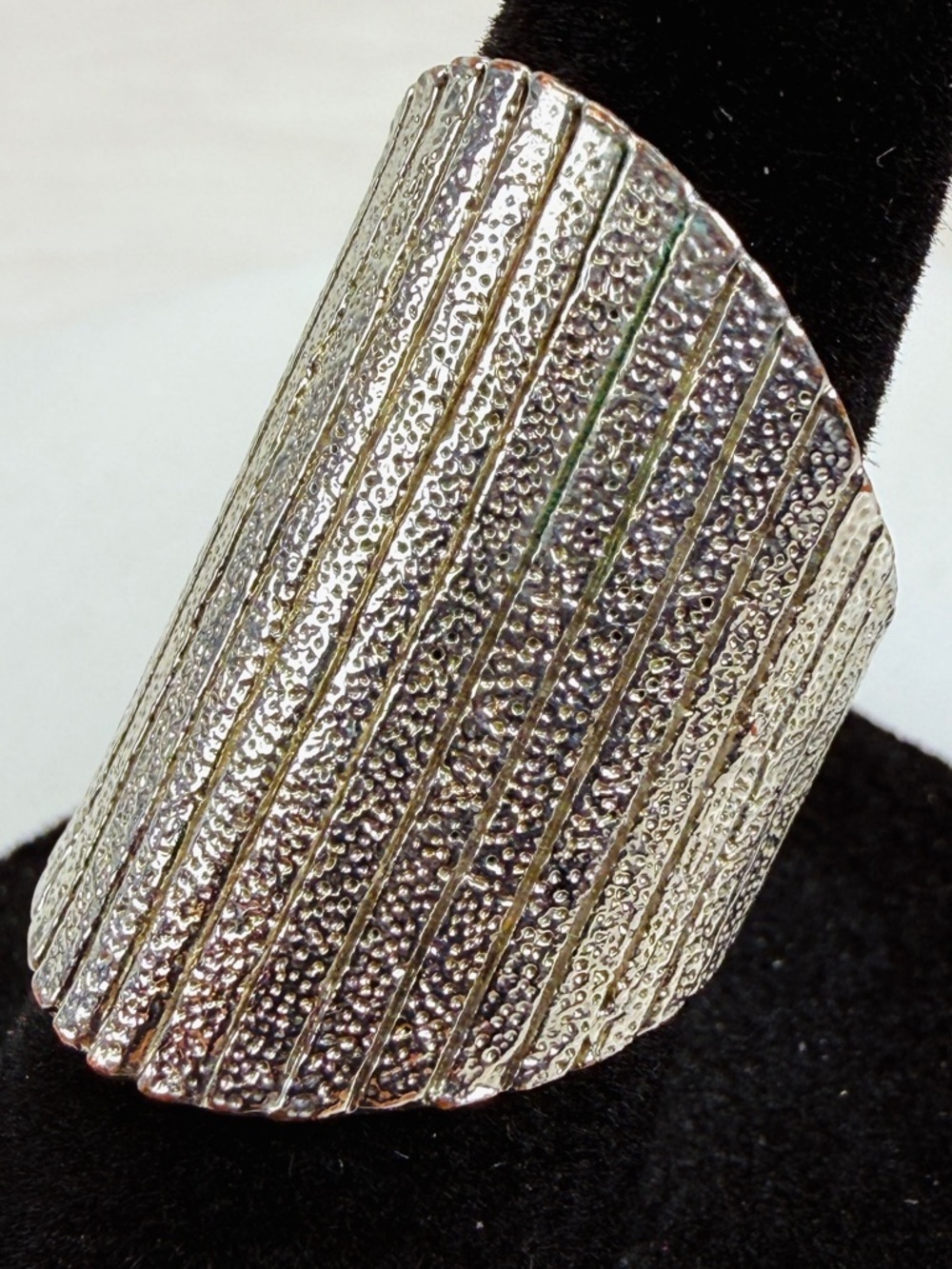 Wide Textured Silver Tone Statement Ring Size 5.5